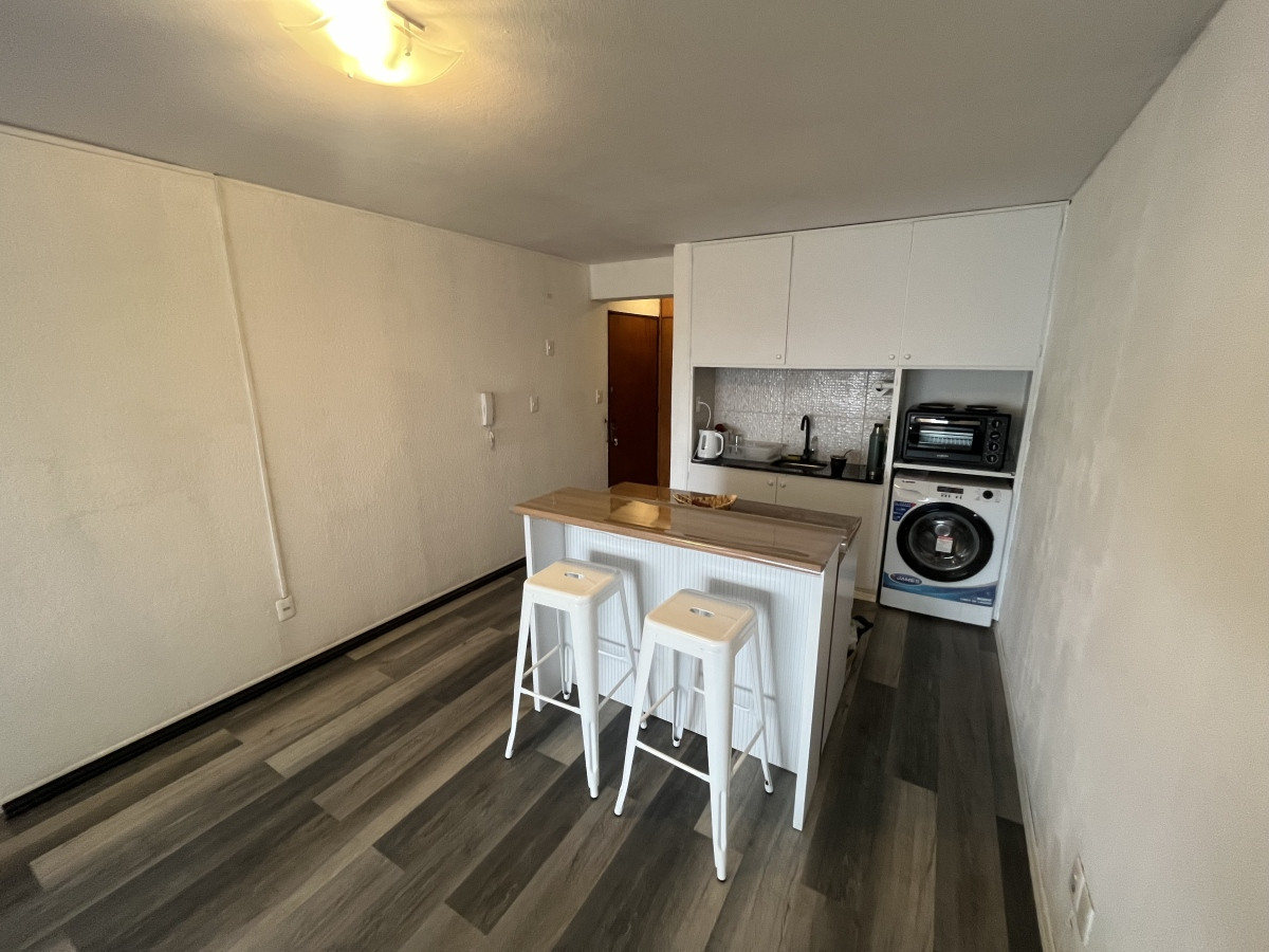 Apartamento ID.4409 - IMPERDIBLE MONOAMBIENTE EN CORDÓN TOTALMENETE AMUEBLADO!