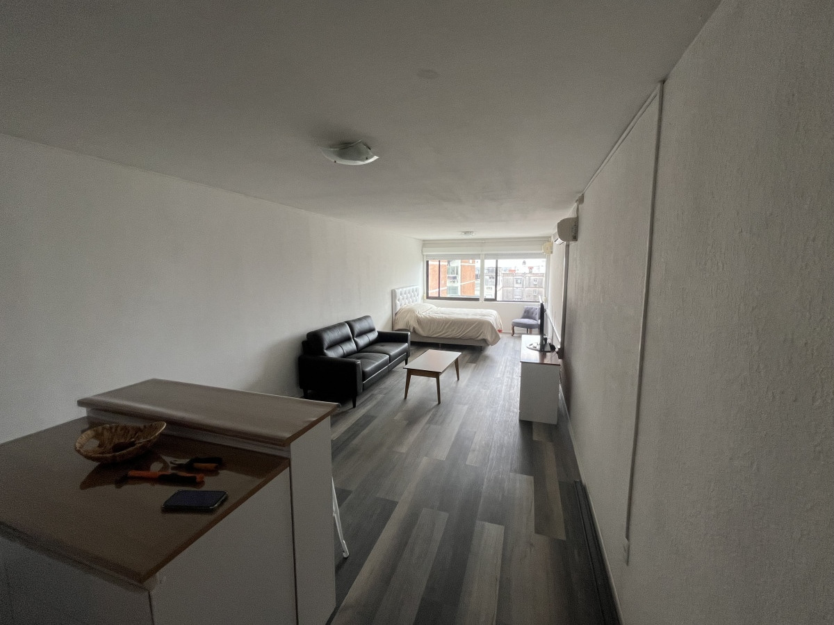 Apartamento ID.4409 - IMPERDIBLE MONOAMBIENTE EN CORDÓN TOTALMENETE AMUEBLADO!
