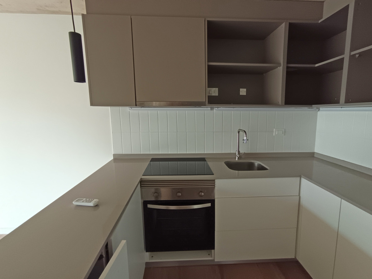 Apartamento ID.13151 - Alquiler Apartamento A Estrenar 1 Dormitorio Balcón Al Frente En Centro