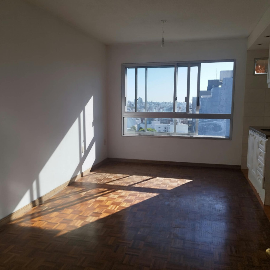 Apartamento ID.13131 - Alquiler Apartamento 1 Dormitorio En Pocitos Nuevo Casi Nuevo