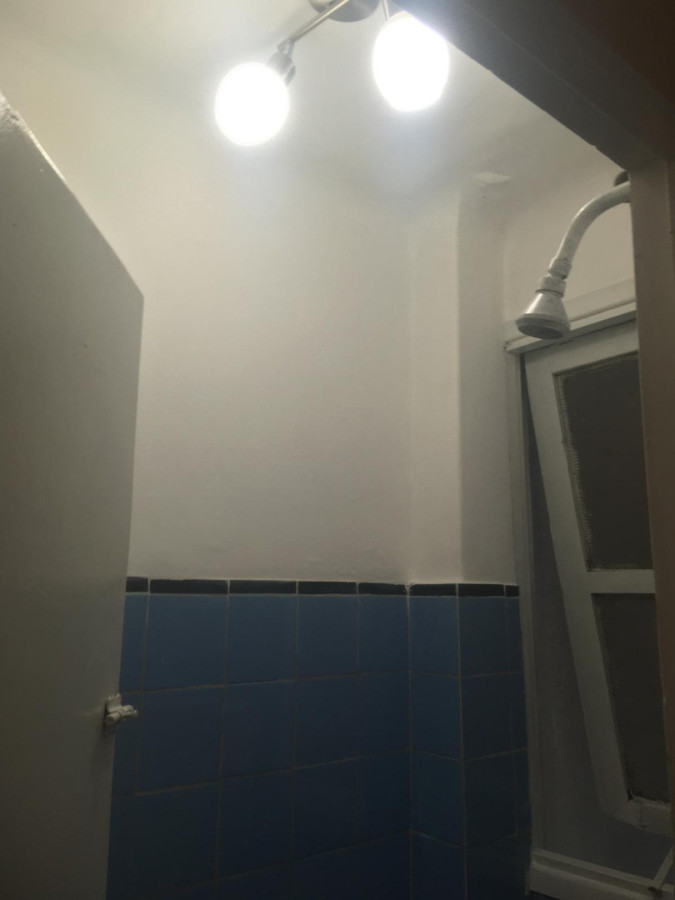 Apartamento ID.12595 - Venta Apartamento Con Renta 3 Dormitorios Reducto Con Patio