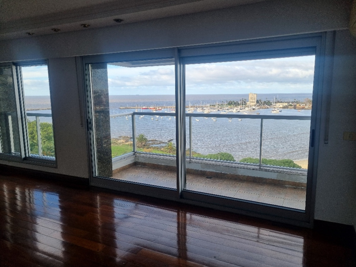 Apartamento ID.4980 - Apto Espectacular 3 Dormitorios 2 Cocheras Parrillero Buceo
