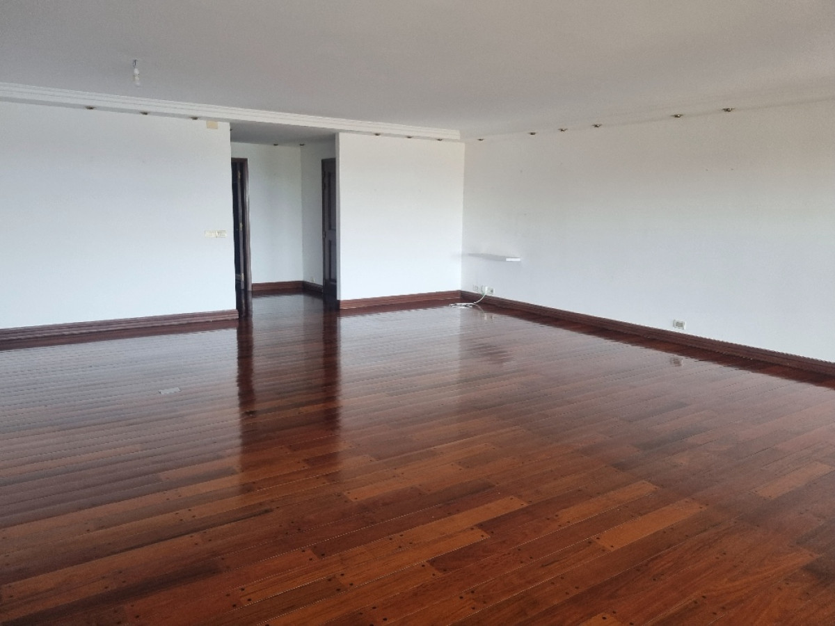 Apartamento ID.4980 - Apto Espectacular 3 Dormitorios 2 Cocheras Parrillero Buceo