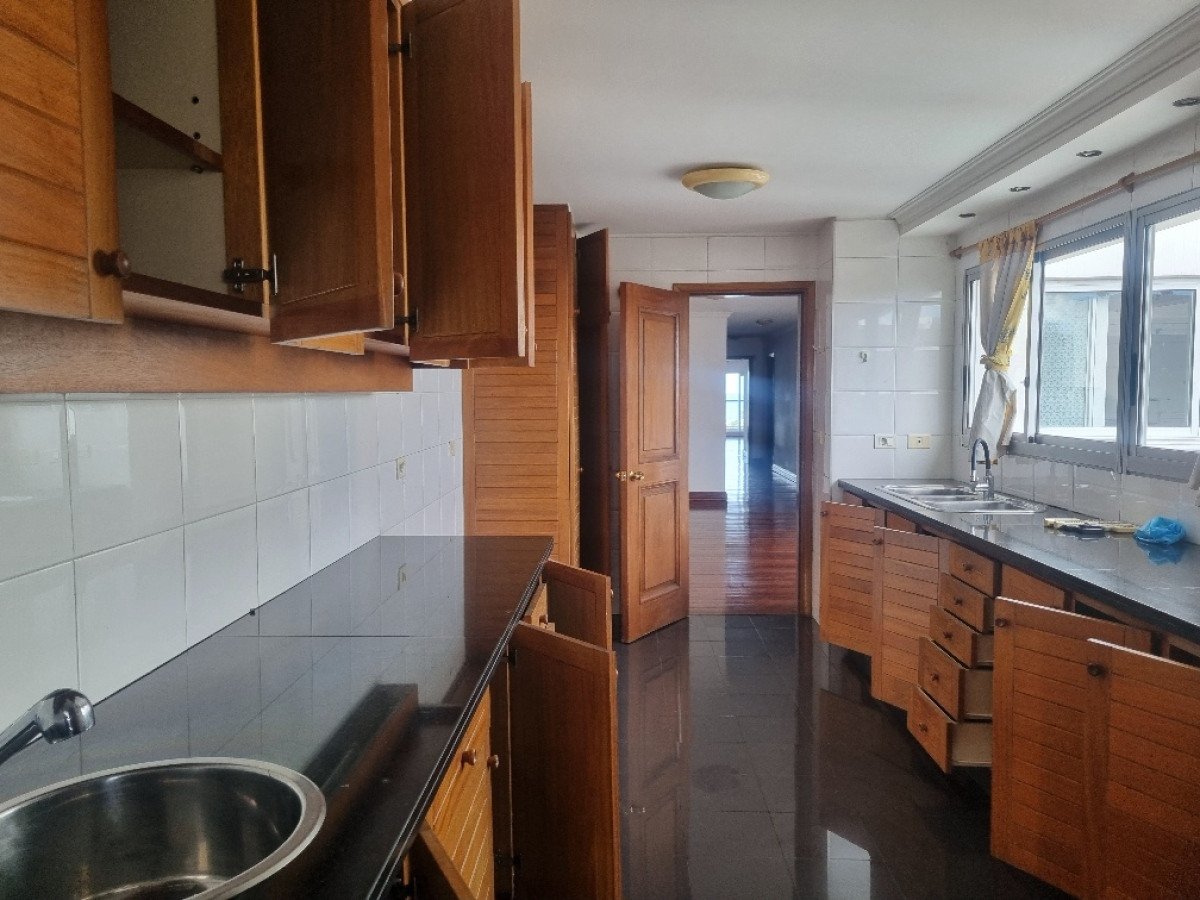 Apartamento ID.4980 - Apto Espectacular 3 Dormitorios 2 Cocheras Parrillero Buceo
