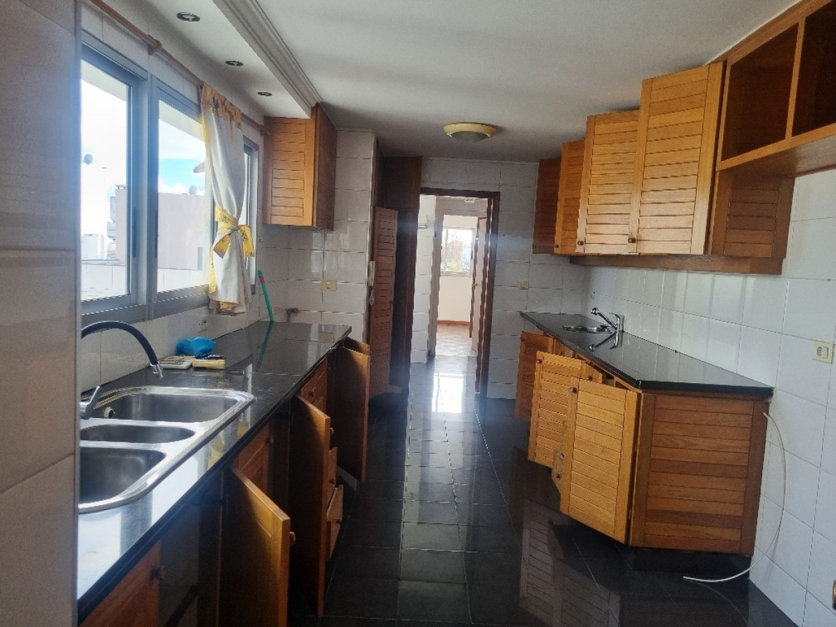Apartamento ID.4980 - Apto Espectacular 3 Dormitorios 2 Cocheras Parrillero Buceo