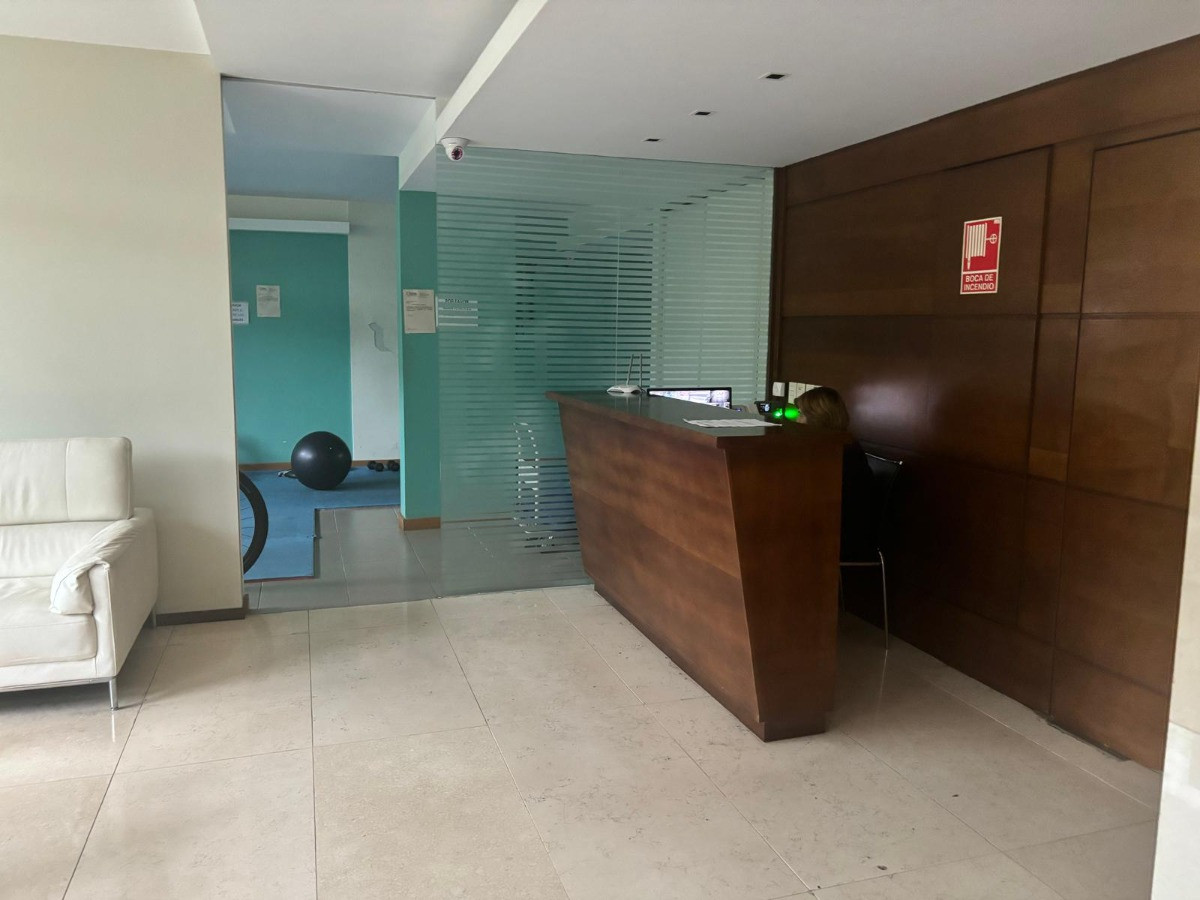 Apartamento ID.4982 - Hermoso Apartamento Amoblado Impecable 1 Cuadra De La Rambla