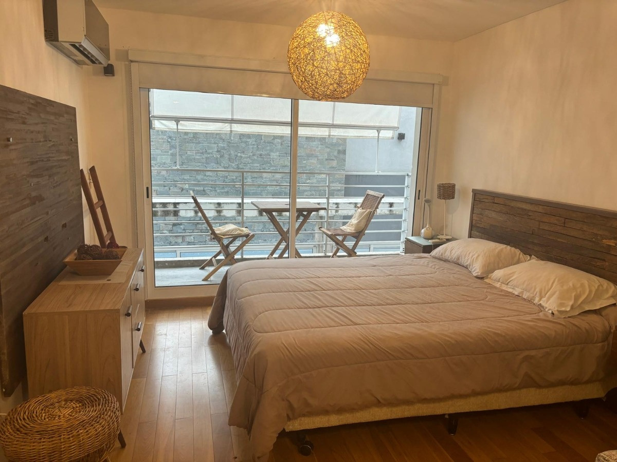 Apartamento ID.4982 - Hermoso Apartamento Amoblado Impecable 1 Cuadra De La Rambla