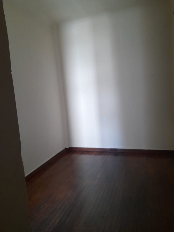 Apartamento ID.8440 - Alquiler Apartamento 5 Dormitorios En Centro