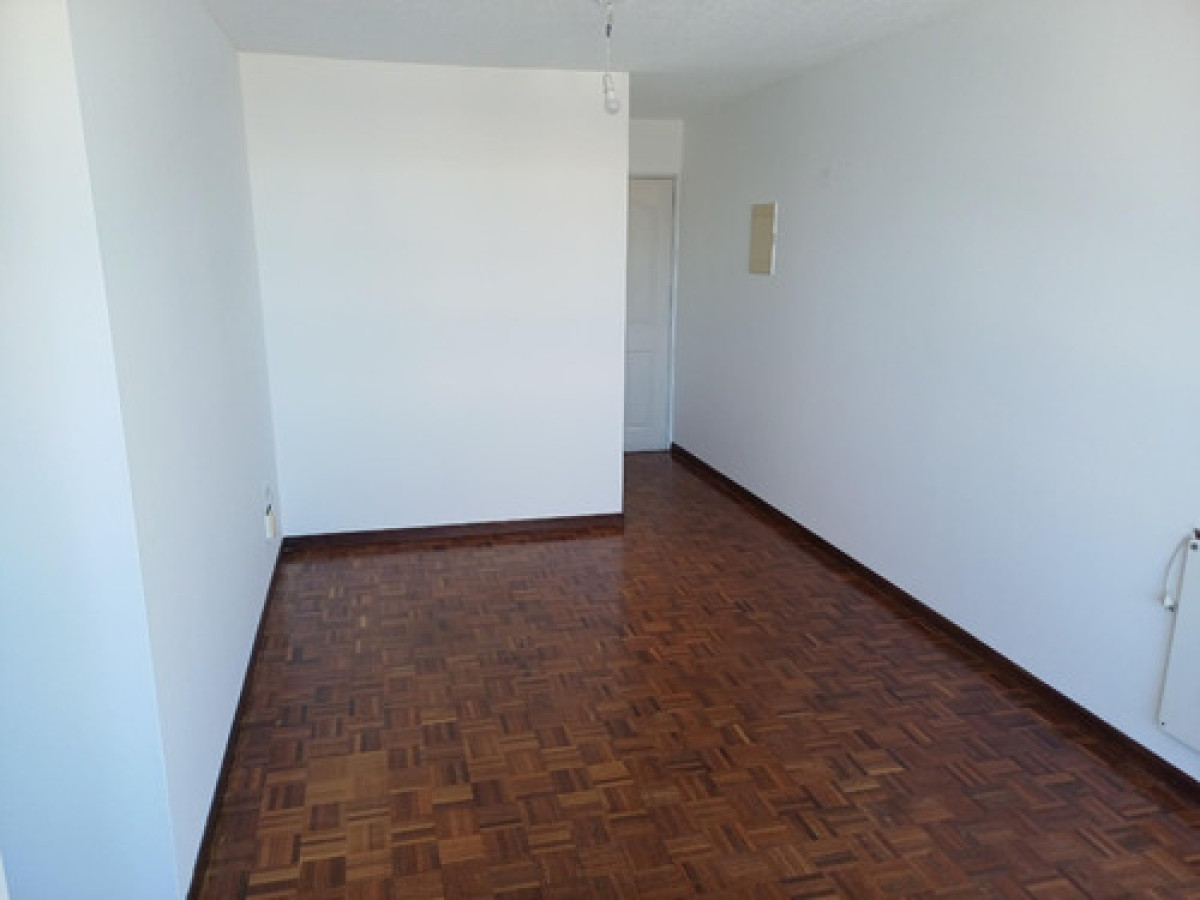 Apartamento ID.9570 - Alquiler Apartamento 1 Dormitorio Pocitos Nuevo