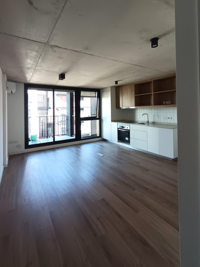 Apartamento ID.13146 - Alquiler Apartamento Nuevo De 1 Dormitorio Con Balcón Al Frente En Centro