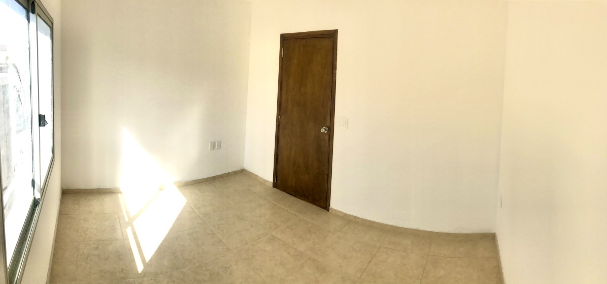 Apartamento ID.4775 - Alquiler apartamento 1 Dormitorio Cochera y Patio Malvin Norte 1 Cuadra Cmo. Carrasco