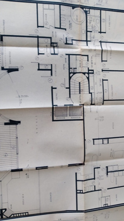 Apartamento ID.11466 - Venta Con Renta Excelente Apartamento 5 Dormitorios 4 Baños Garaje En Punta Carretas