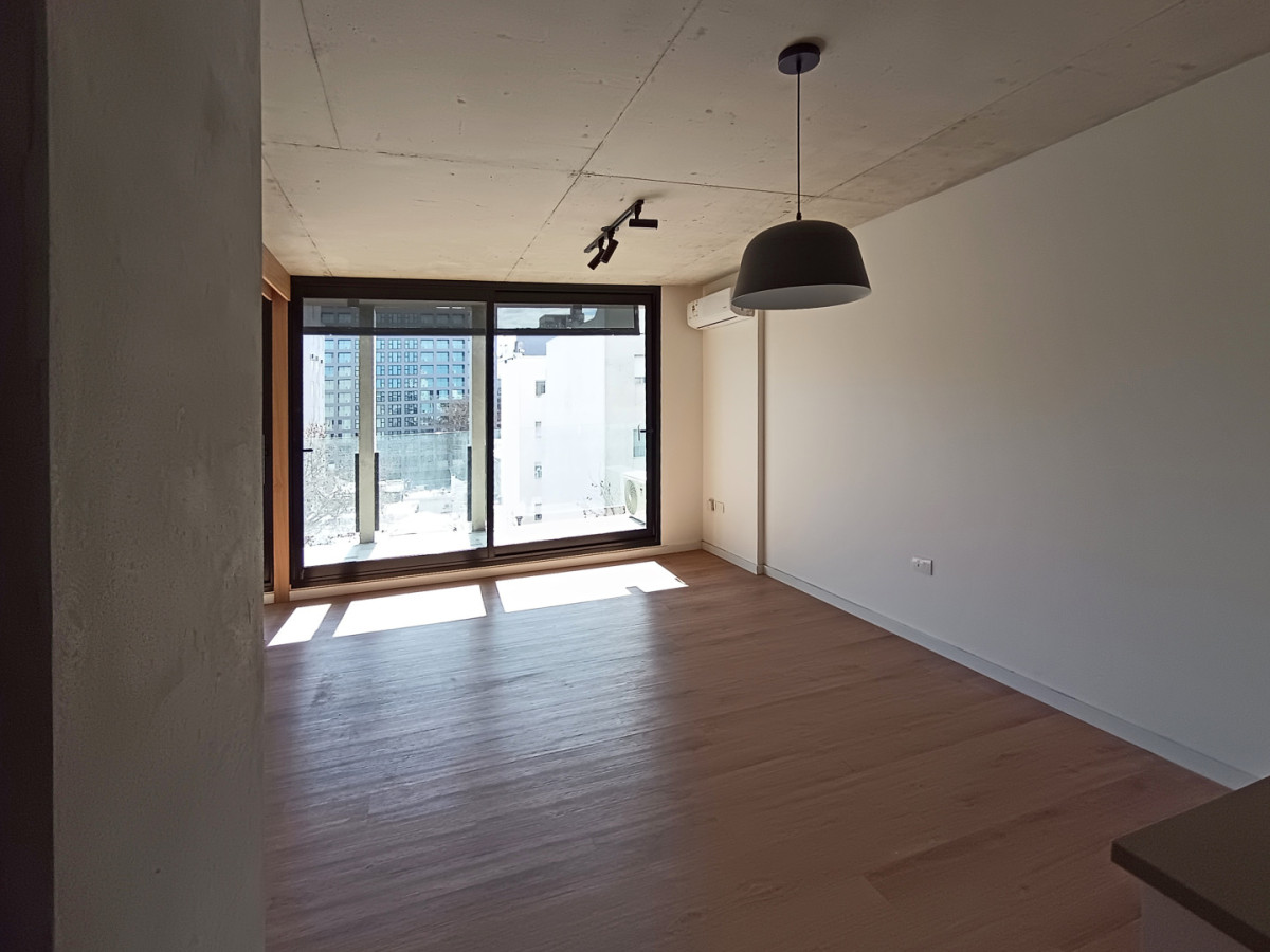 Apartamento ID.13150 - Alquiler Apartamento A Estrenar 2 Dormitorios Balcón Al Frente En Centro