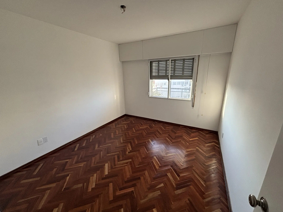Apartamento ID.12578 - Alquiler Apartamento 3 Dormitorios Balcón Garaje Parque Rodó