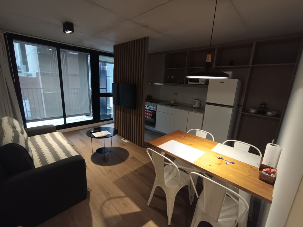 Apartamento ID.12874 - A La Venta Apartamento Casi A Estrenar Centro Cochera 1 Dorm