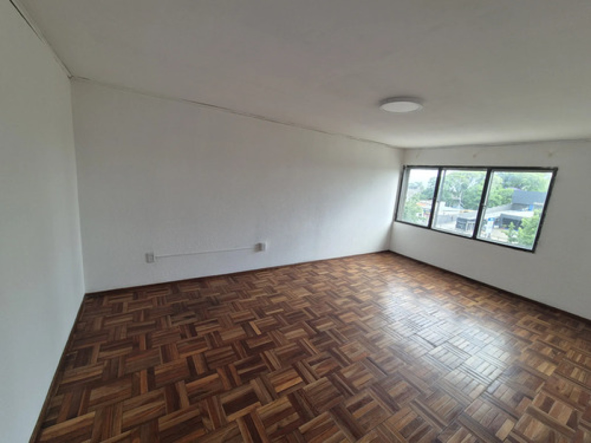 Apartamento ID.12999 - Alquiler Apartamento 3 Dormitorios Amplio Y Luminoso En Malvin