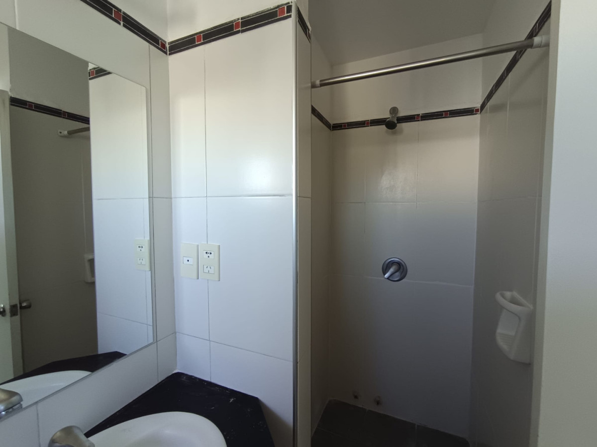 Apartamento ID.13138 - Alquiler Monoambiente Luminoso Reciclado En Pleno Centro