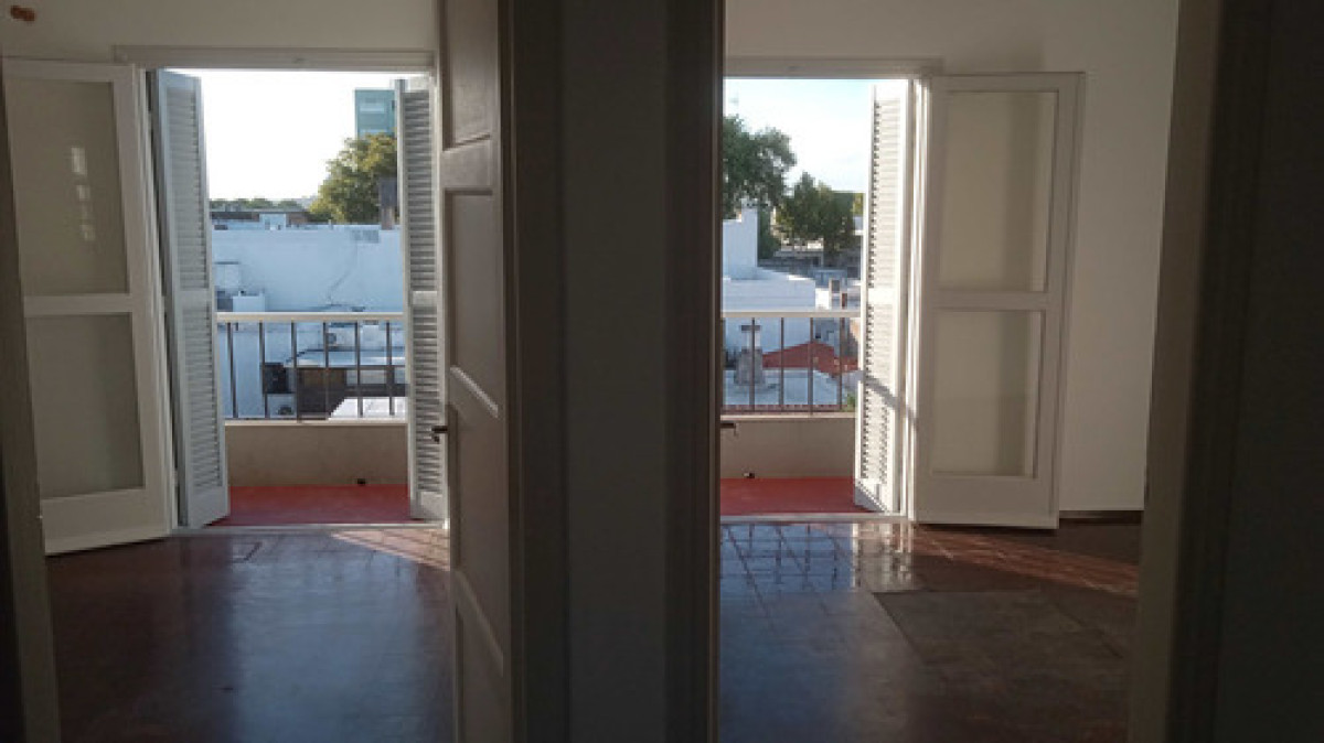 Apartamento ID.11392 - Dueño Alquila - Excelente Apartamento 2 Dormitorios, Muy Comodo Y Seguro. Muy Iluminado Y Ventilado.