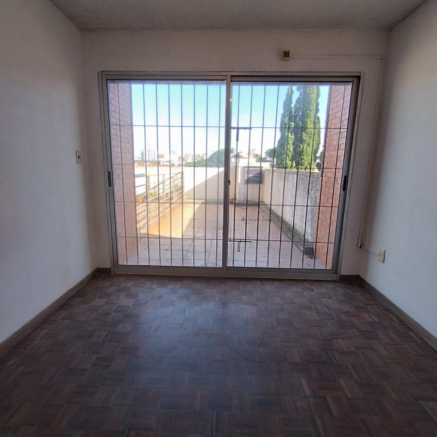 Apartamento ID.4014 - Alquiler Monoambiente Con Patio En Pocitos Nuevo Luminoso