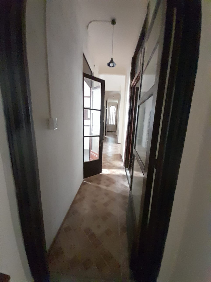 Apartamento ID.8440 - Alquiler Apartamento 5 Dormitorios En Centro