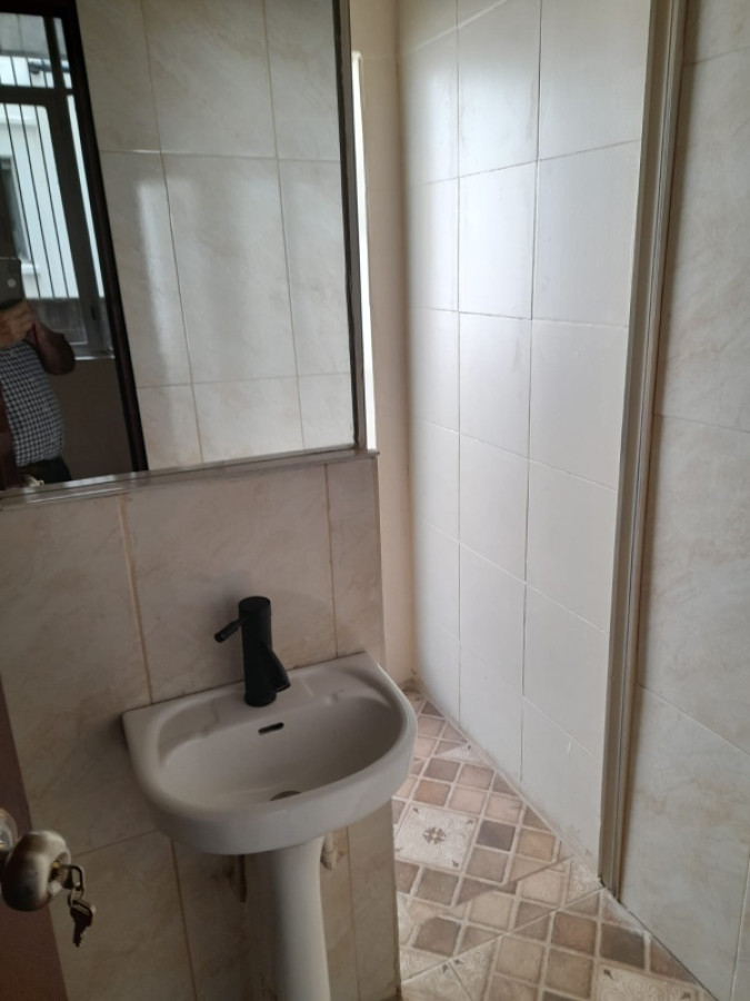 Apartamento ID.8440 - Alquiler Apartamento 5 Dormitorios En Centro