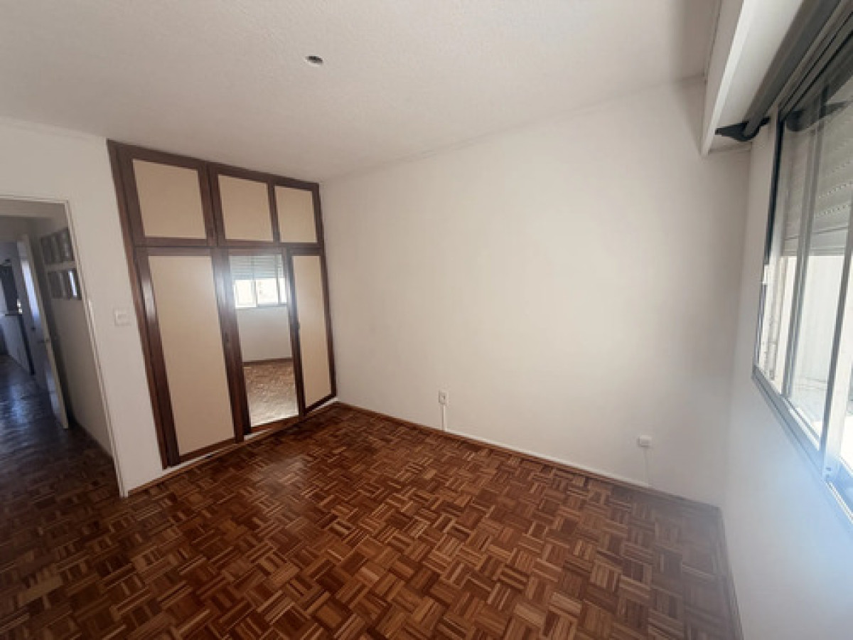 Apartamento ID.11931 - Alquiler de apartamento 2 dormitorios en Pocitos