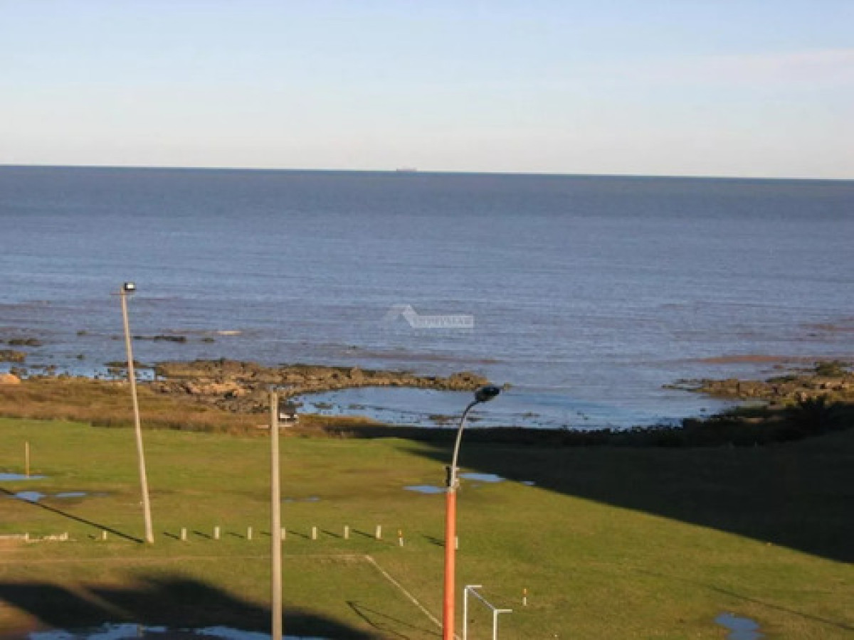 Apartamento ID.11466 - Venta Con Renta Excelente Apartamento 5 Dormitorios 4 Baños Garaje En Punta Carretas