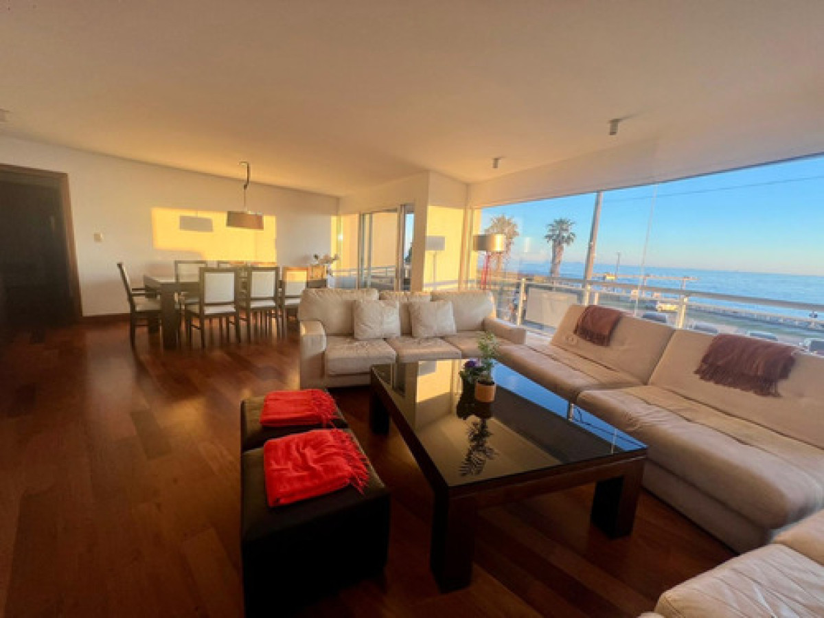 Apartamento ID.3939 - OPORTUNIDAD! HERMOSO APTO 3 DORM, 4 BAÑOS Y 2 GARAJES EN PUERTO DEL BUCEO!