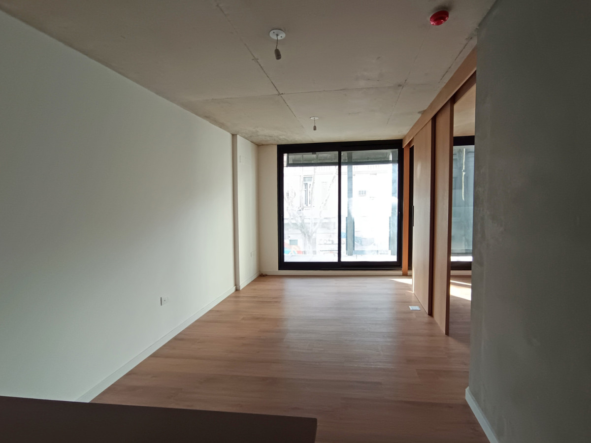 Apartamento ID.13151 - Alquiler Apartamento A Estrenar 1 Dormitorio Balcón Al Frente En Centro