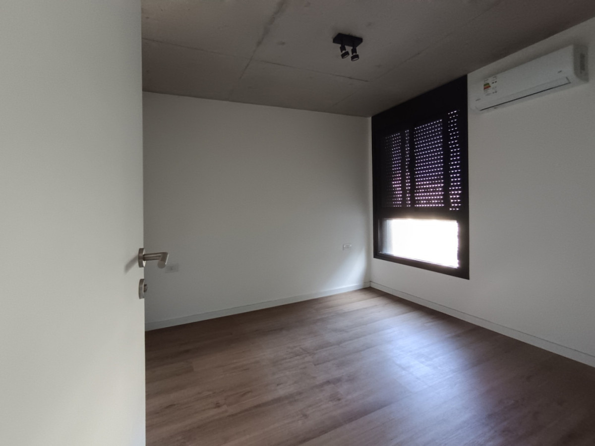 Apartamento ID.13147 - Alquiler Apartamento Nuevo De 1 Dormitorio Con Balcón Al Frente En Centro