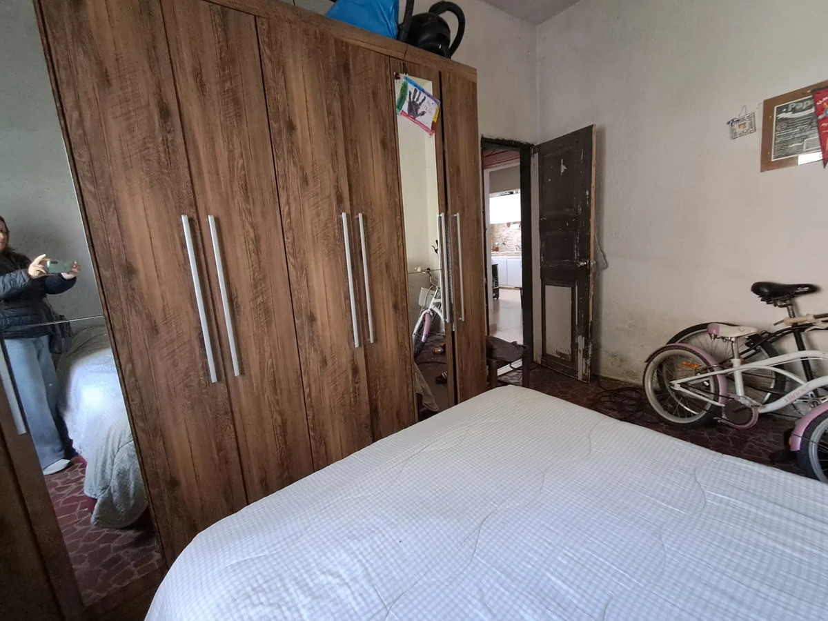 Apartamento ID.13113 - Alquiler Apartamento 2 Dormitorios Pequeño Patio Muy Luminoso Sin Gastos Comunes En Cerrito