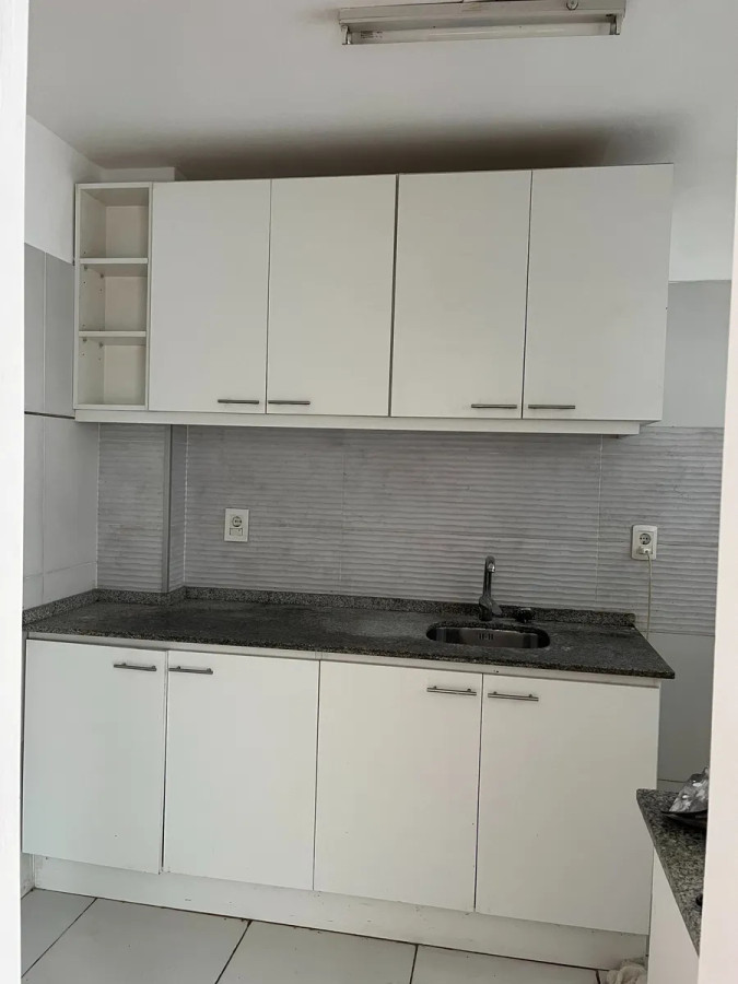 Apartamento ID.10169 - Alquiler Apartamento 1 Dormitorio Al Frente Impecable Cordón