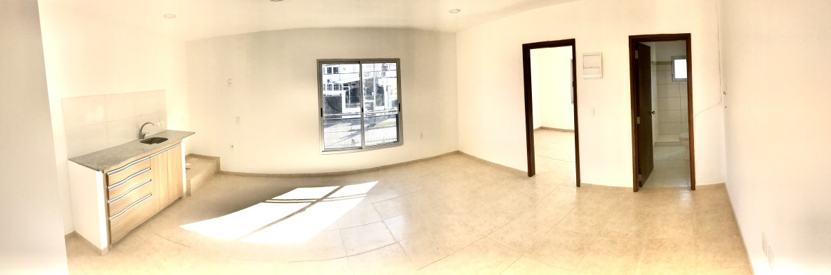 Apartamento ID.4775 - Alquiler apartamento 1 Dormitorio Cochera y Patio Malvin Norte 1 Cuadra Cmo. Carrasco