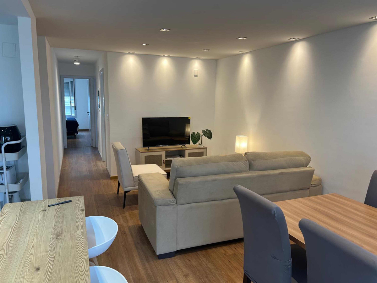 Apartamento ID.6484 - Hermoso Apartamento De 2 Dorm Con Garaje