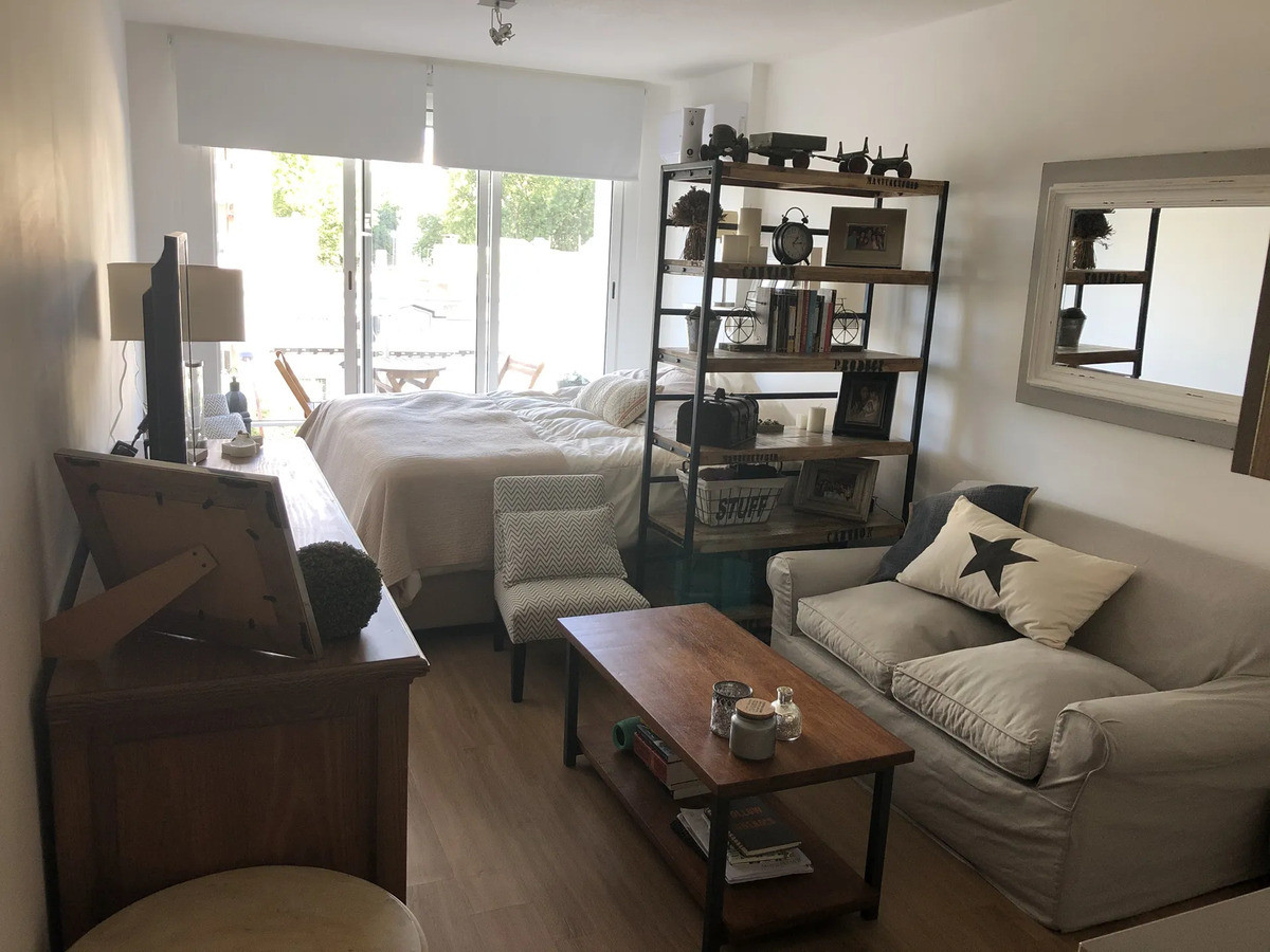Apartamento ID.12949 - Alquiler De Monoambiente Como Nuevo Amplio Y Luminoso Excelente Ubicación En Parque Batlle