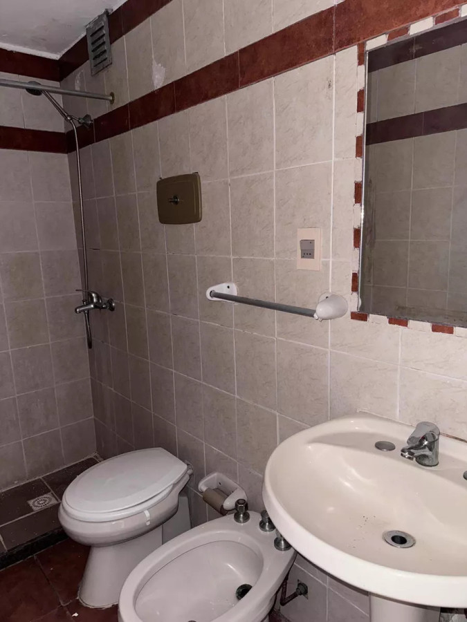 Apartamento ID.6600 - Alquiler Monoambiente  A Media Cuadra De La Rambla Pocitos