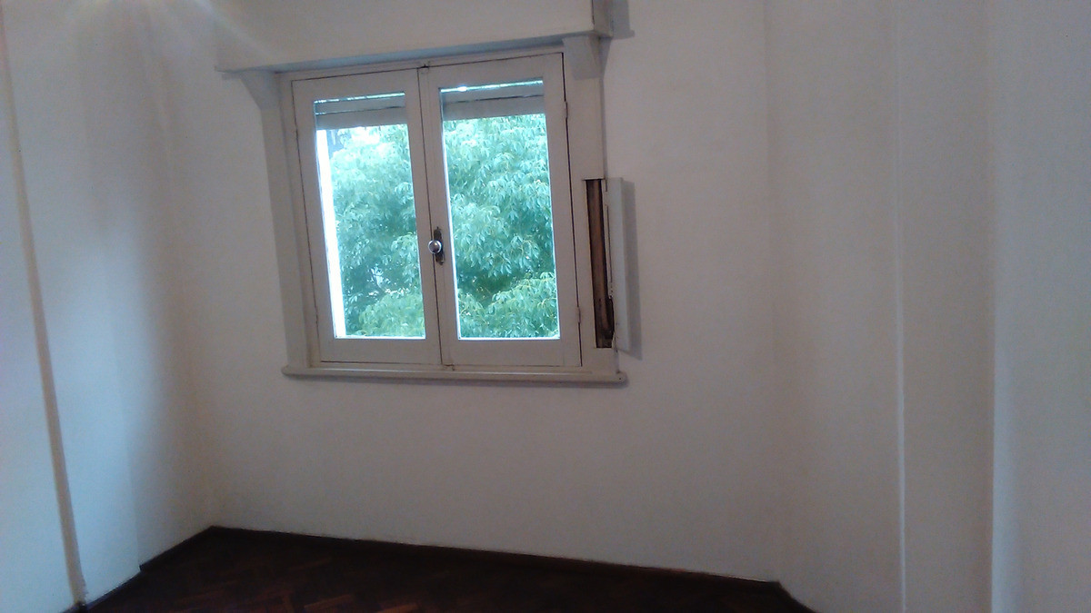 Apartamento ID.11643 - Alquiler De Apartamento 2 Dormitorios Con Balcón En Brazo Oriental 