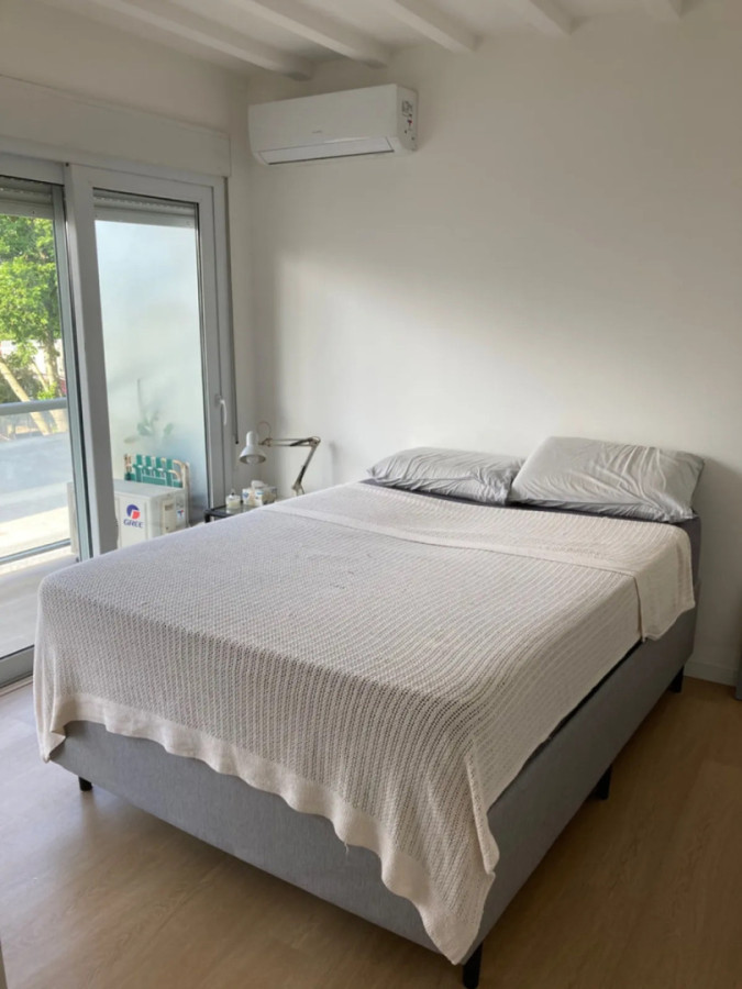 Apartamento ID.13133 - Alquiler Apartamento De 1 Dormitorio Con Terraza Balcón Cochera En Malvin
