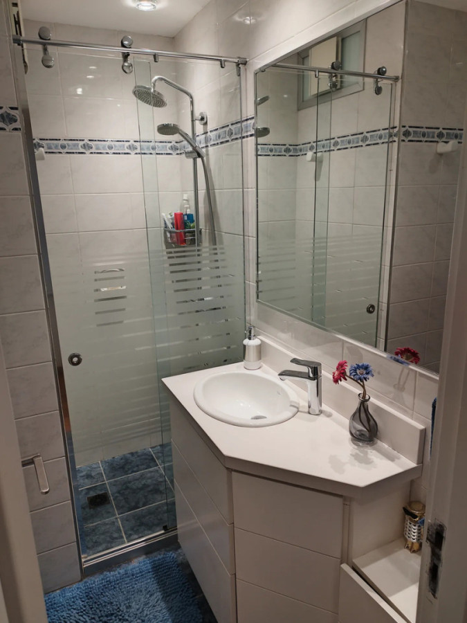 Apartamento ID.12985 - Alquiler Apartamento Amoblado 3 Dormitorios 3 Baños Con Garaje En Pocitos