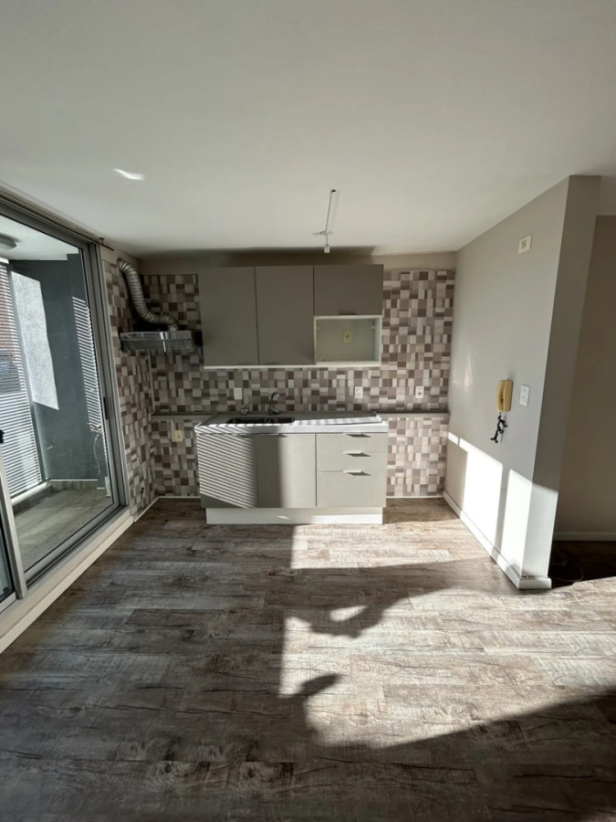 Apartamento ID.12571 - Alquiler Apartamento 2 Dormitorios Con Cochera La Blanqueada
