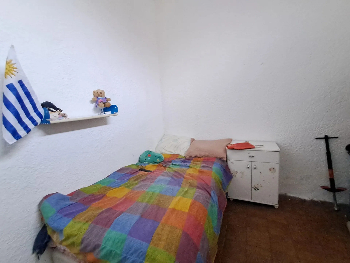 Apartamento ID.13113 - Alquiler Apartamento 2 Dormitorios Pequeño Patio Muy Luminoso Sin Gastos Comunes En Cerrito