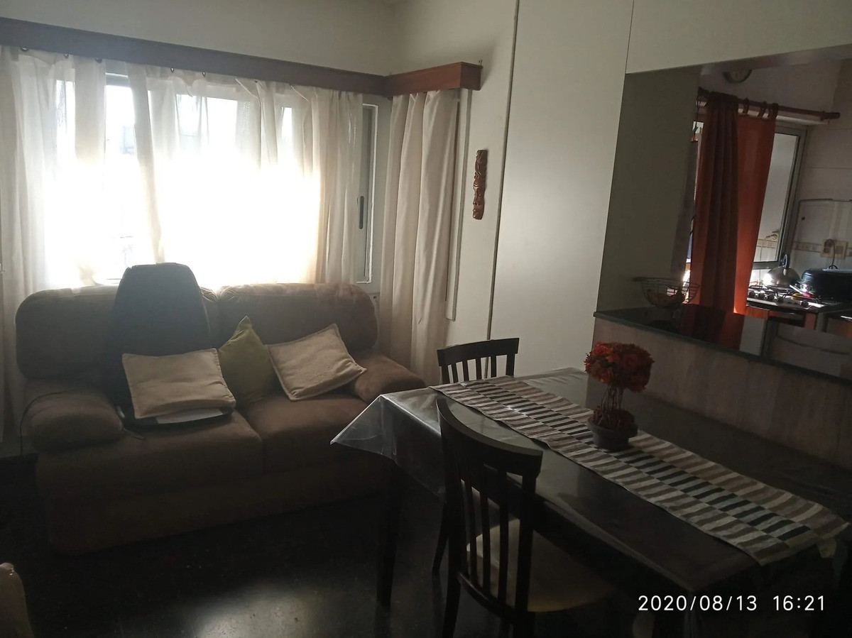 Apartamento ID.12873 - Venta Apartamento Dúplex 2 Dormitorios Sobre Avenida 8 De Octubre Y Pan De Azúcar Flor De Maroñas