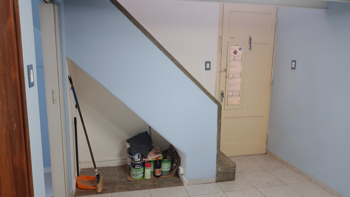 Apartamento ID.6996 - Se Vende Apartamento Con Renta Interior 3 Dormitorios 2 Baños En Reducto