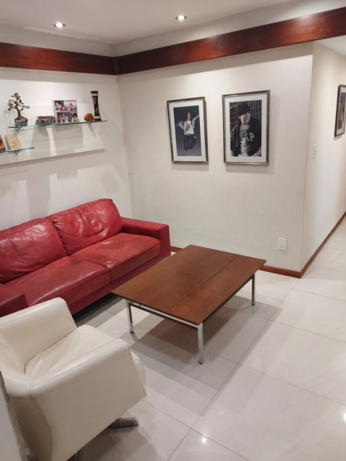 Apartamento ID.12985 - Alquiler Apartamento Amoblado 3 Dormitorios 3 Baños Con Garaje En Pocitos