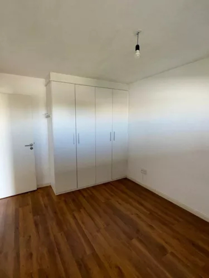 Apartamento ID.6874 - Alquiler Apartamento De 1 Dormitorio Balcón Garaje Pocitos 