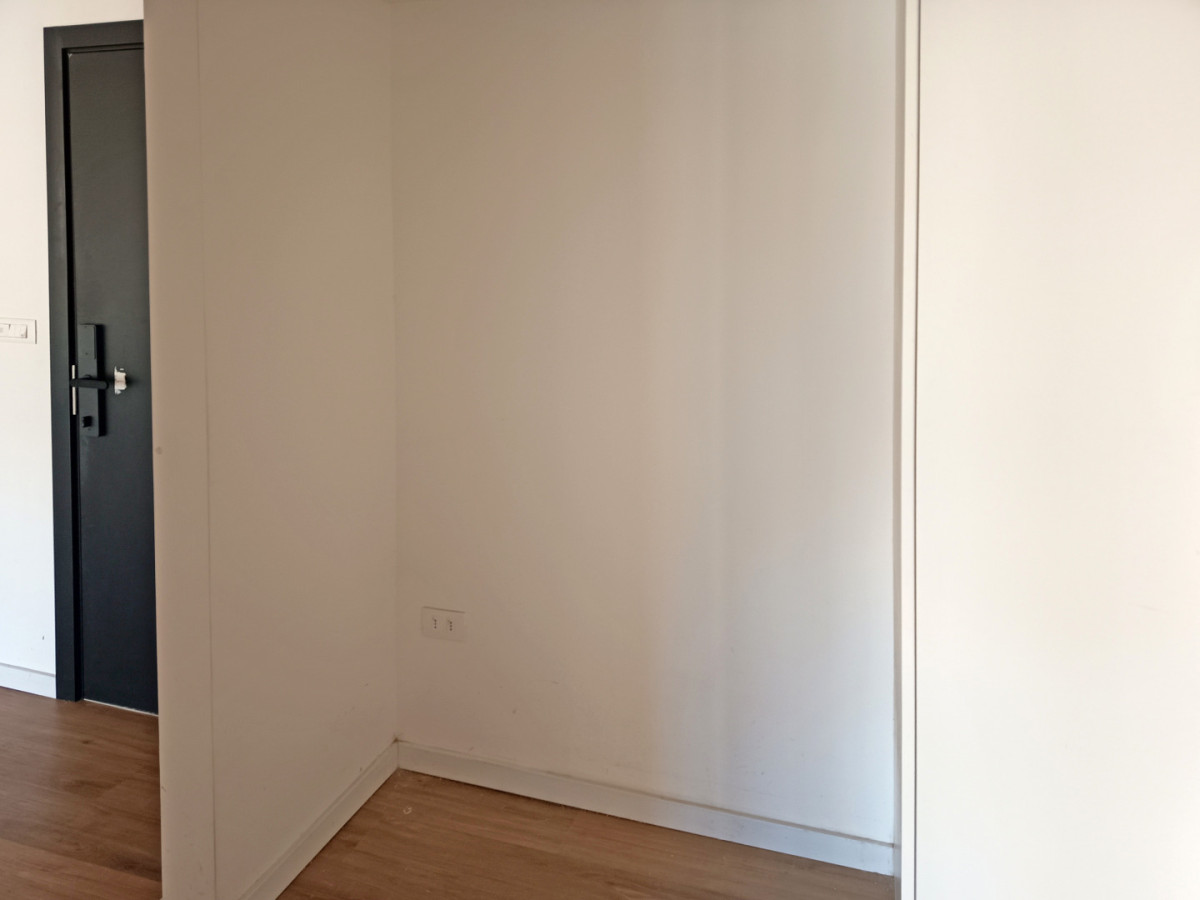 Apartamento ID.13150 - Alquiler Apartamento A Estrenar 2 Dormitorios Balcón Al Frente En Centro