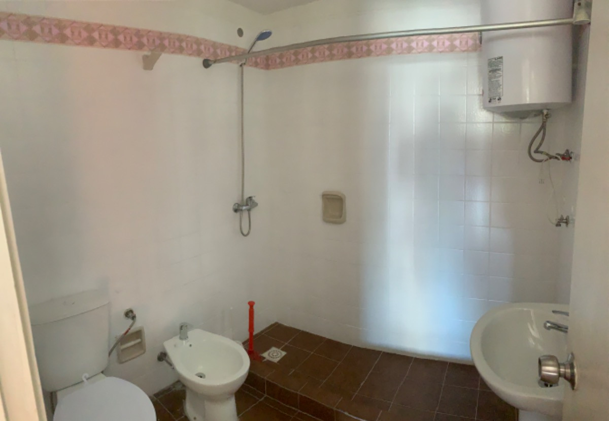 Apartamento ID.8441 - Alquiler De Monoambiente Dividido En Cordón