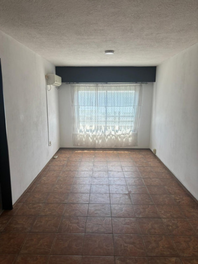Apartamento ID.11664 - Alquiler De Apartamento 1 Dormitorio Excelente En Aguada