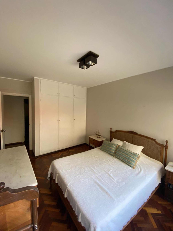 Apartamento ID.7120 - Hermoso Apartamento De 4 Dorm Muy Amplio