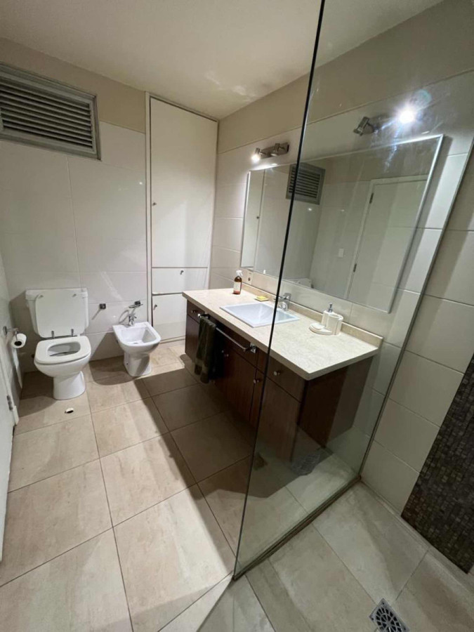 Apartamento ID.7120 - Hermoso Apartamento De 4 Dorm Muy Amplio